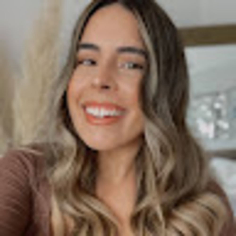 Meet your Posher, Arielle